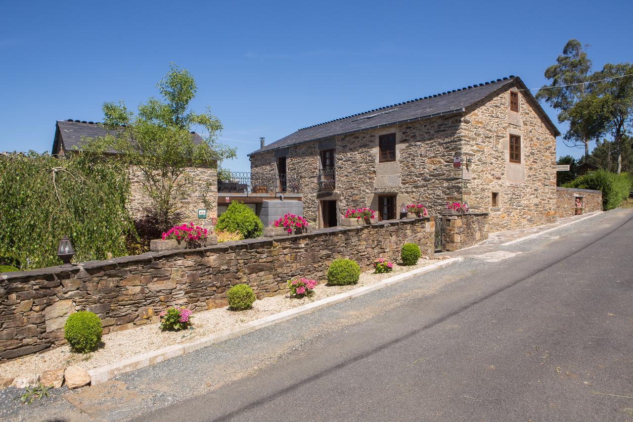 Casa Pineiro Guest House Monfero Exterior photo