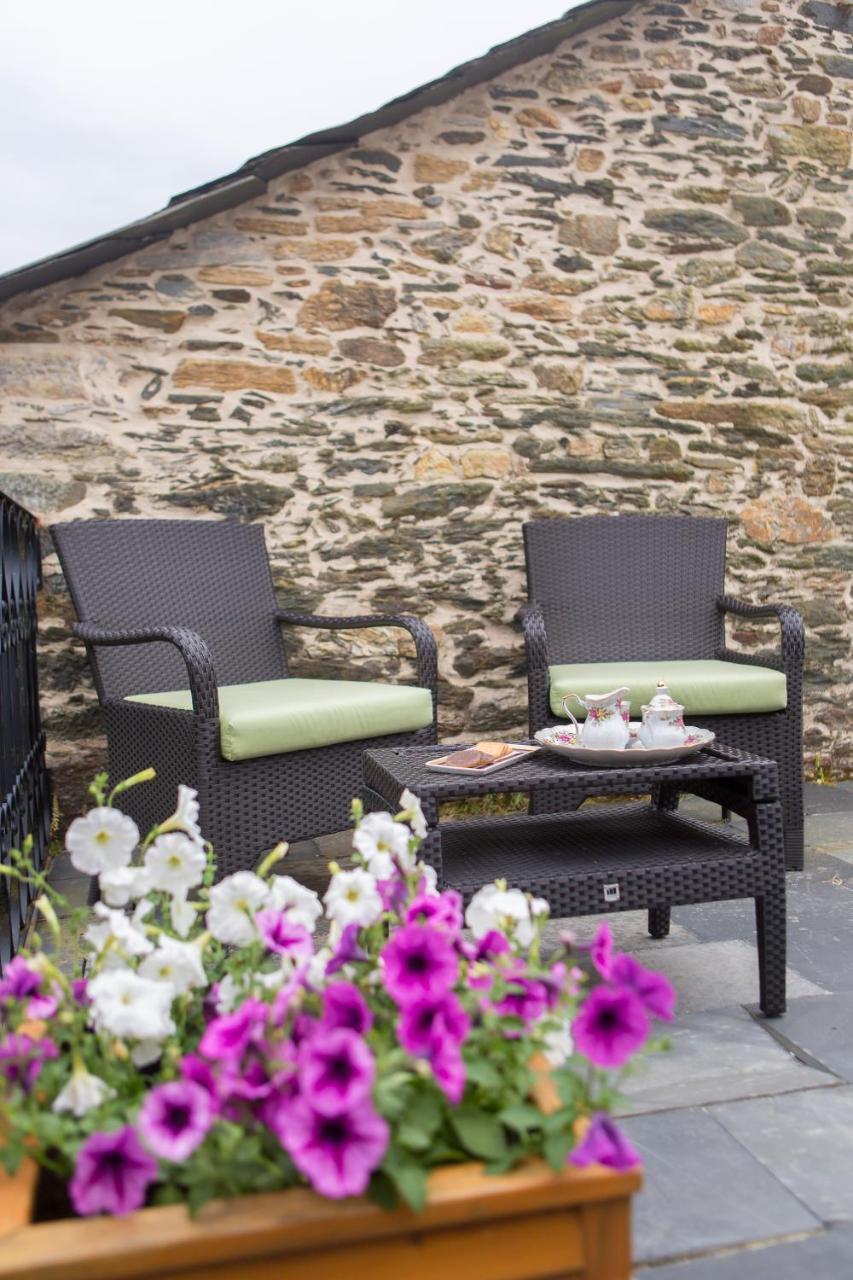 Casa Pineiro Guest House Monfero Exterior photo
