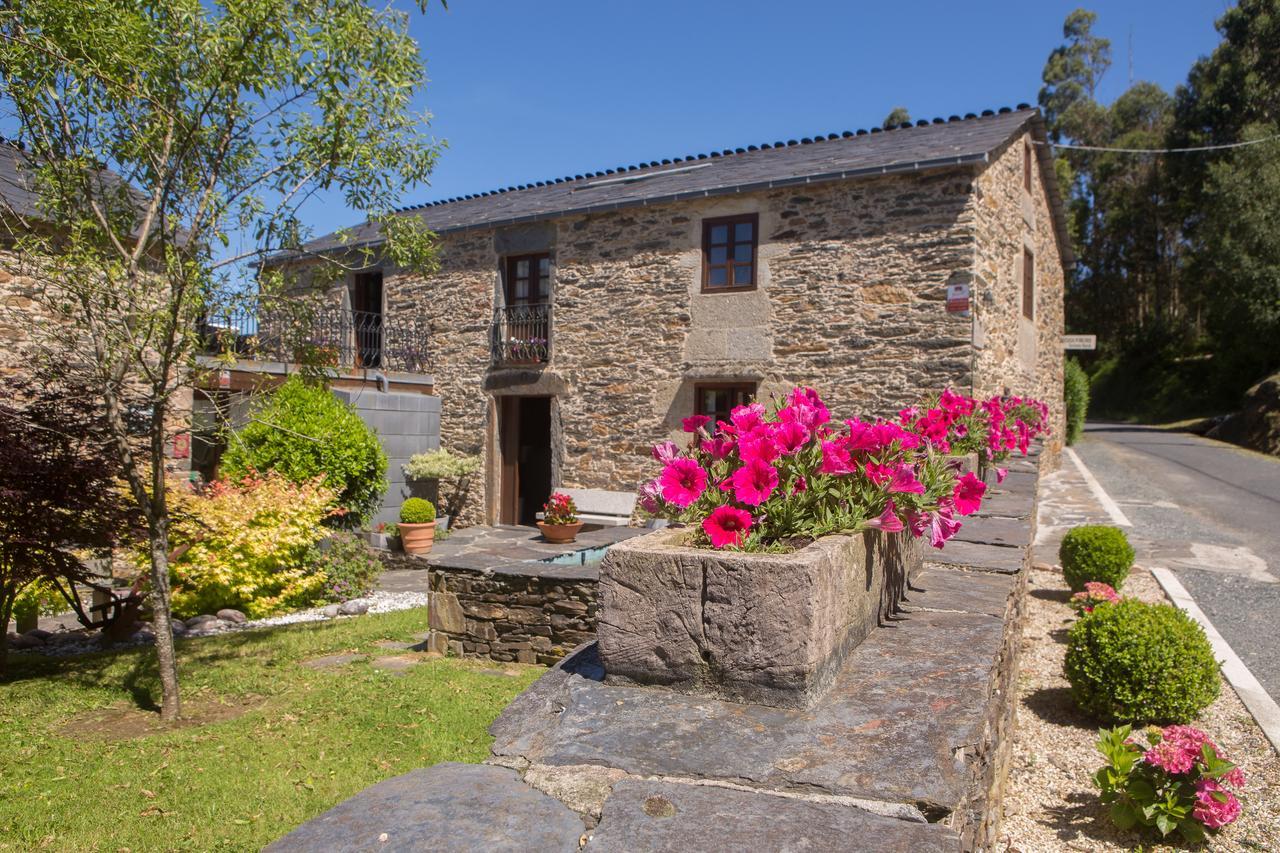 Casa Pineiro Guest House Monfero Exterior photo